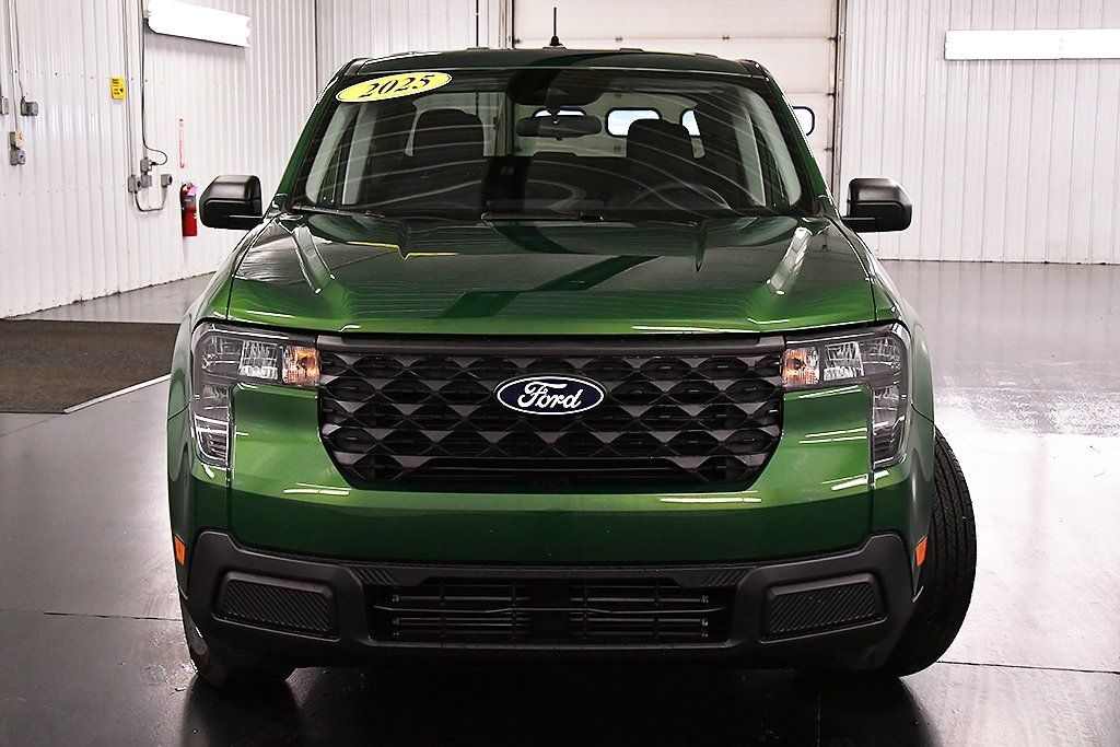 New 2025 Ford Maverick XL Truck SuperCrew