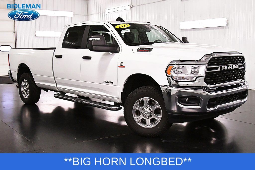 2024 RAM 3500 Big Horn 4X4 Crew Cab LWB's photo