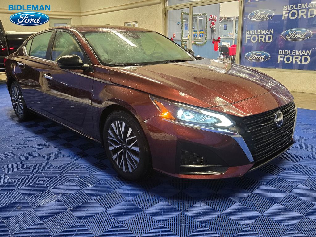 2024 Nissan Altima SV