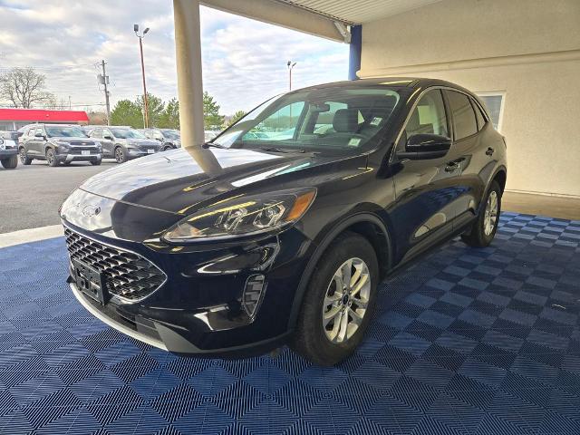 2021 Ford Escape SE Hybrid photo 3