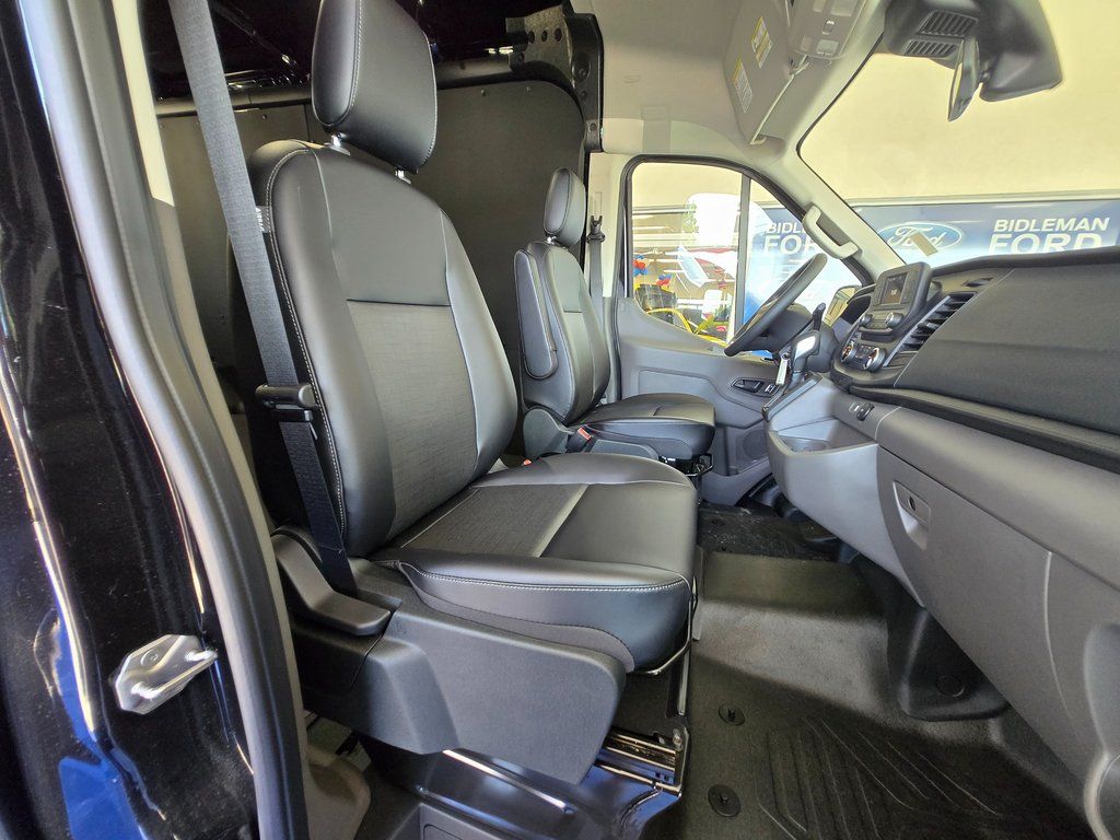 2025 Ford Transit Van Base - Photo 25