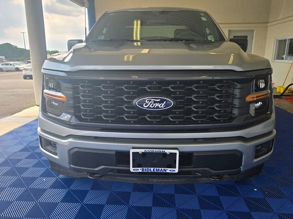 2025 Ford F-150 STX photo 2