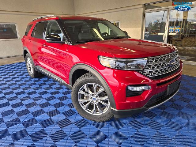 2021 Ford Explorer Limited's photo
