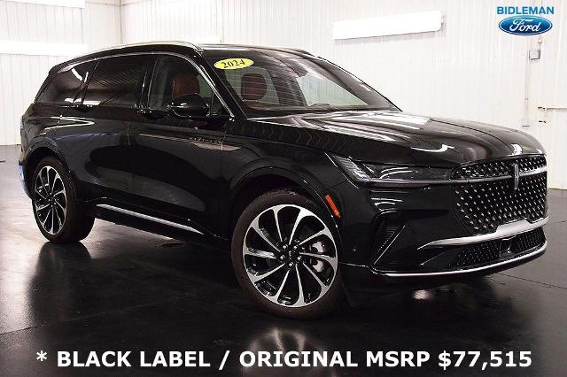 2024 Lincoln Nautilus Black Label's photo