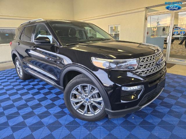 2023 Ford Explorer Limited's photo