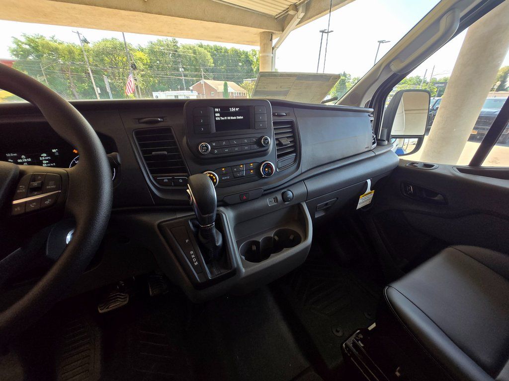 2025 Ford Transit Van Base - Photo 18
