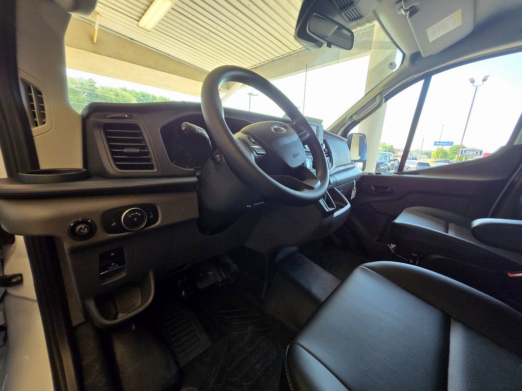 2025 Ford Transit Van Base - Photo 11