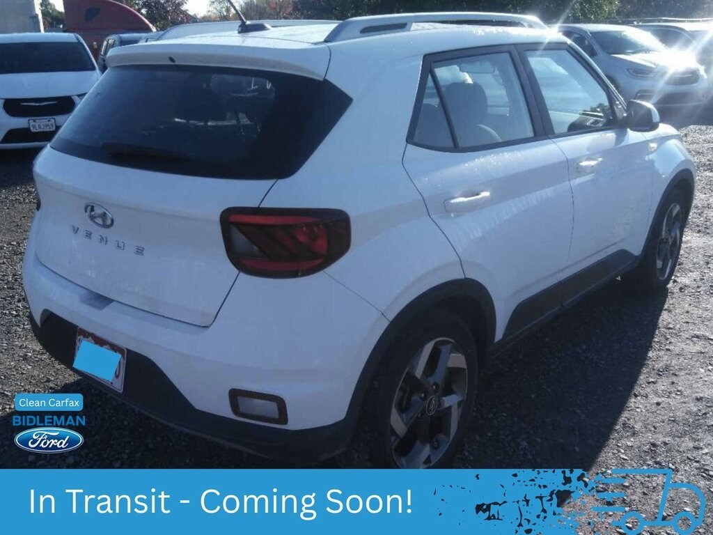Used 2024 Hyundai Venue SEL SUV