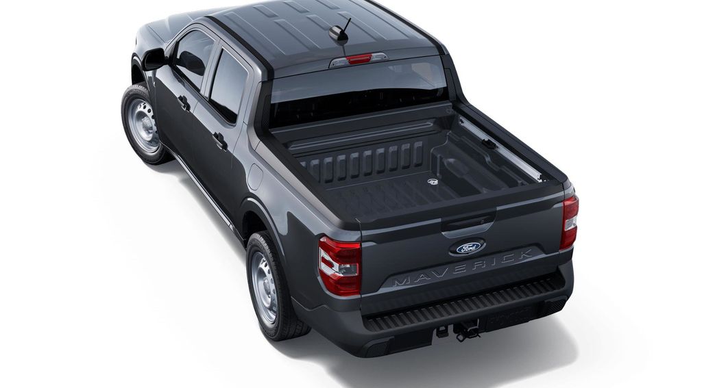 2025 Ford Maverick XL photo 2