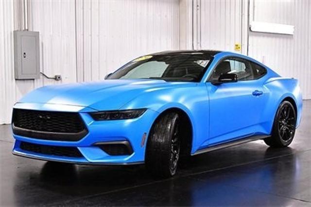2024 Ford Mustang EcoBoost Premium photo 3