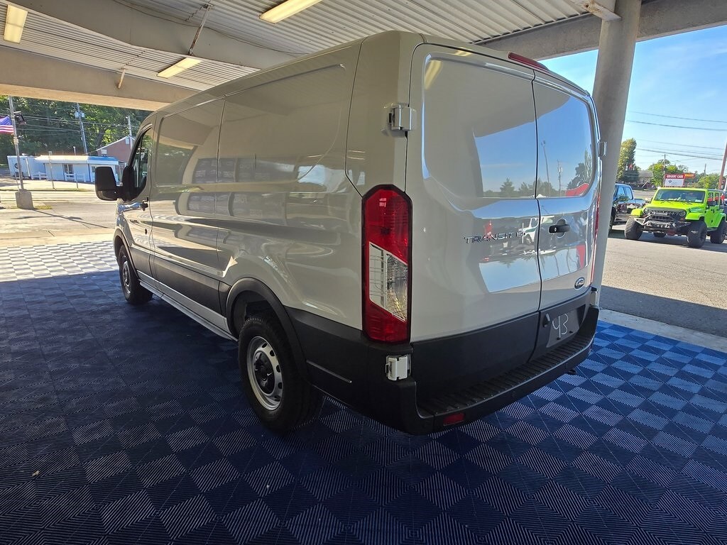 2025 Ford Transit photo 2