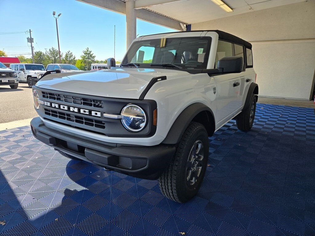 2025 Ford Bronco Big Bend photo 3