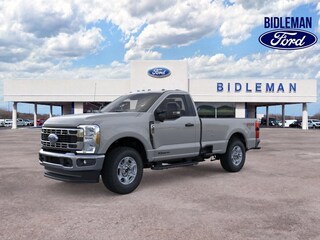 2026 Ford F-350 XLT 8 Box Truck Regular Cab