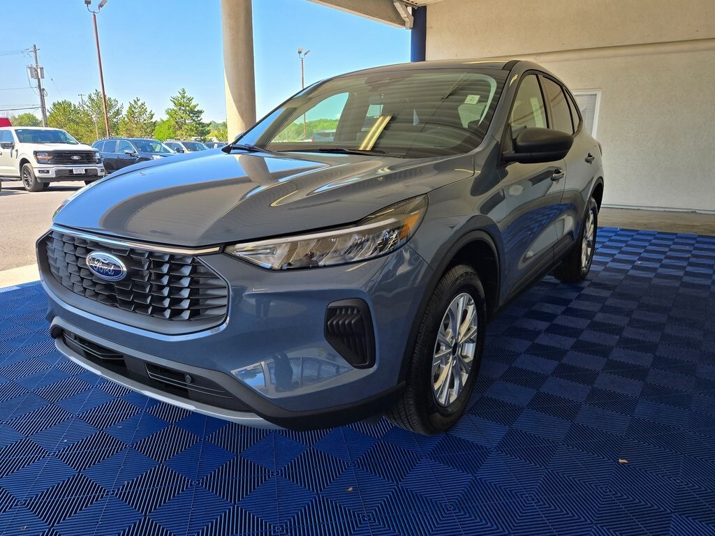 2025 Ford Escape Active photo 3