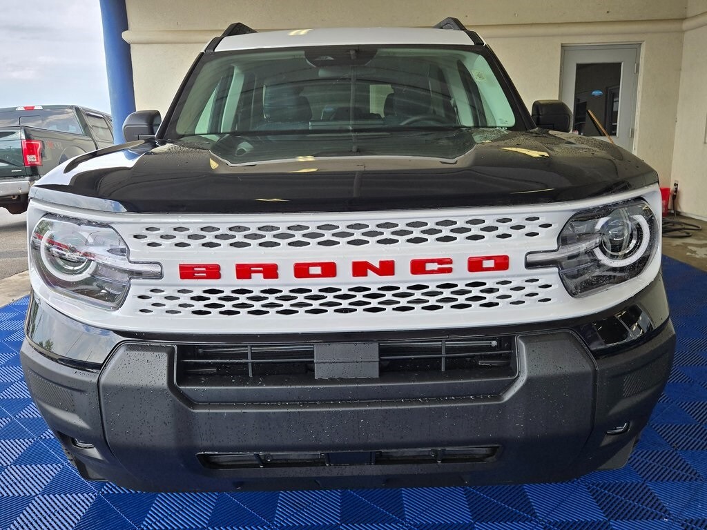 2025 Ford Bronco Sport Heritage photo 2