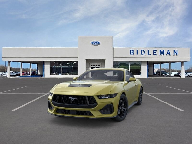 2025 Ford Mustang GT photo 2
