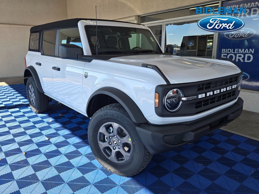 2025 Ford Bronco 4-Door Big Bend's photo