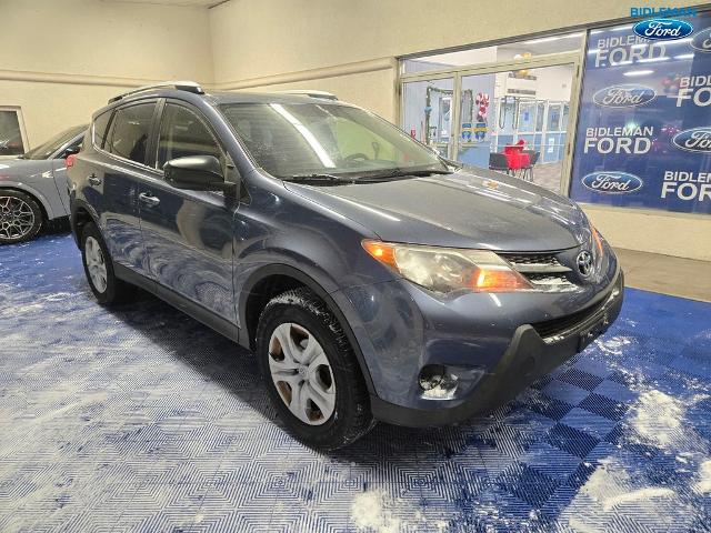 2014 Toyota RAV4 LE's photo