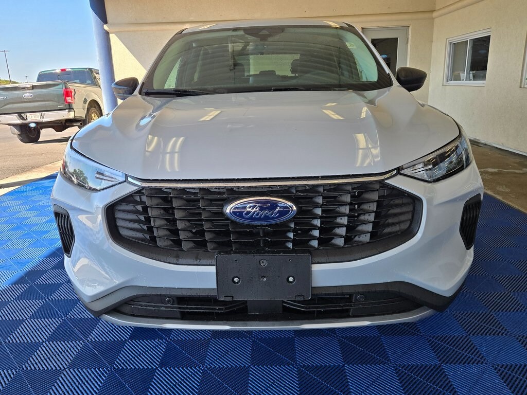2025 Ford Escape Active photo 2