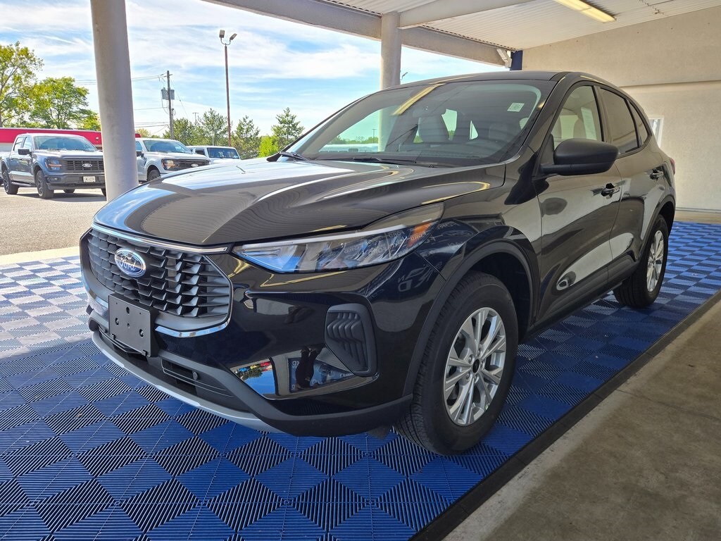 2025 Ford Escape Active photo 3