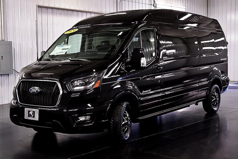 2024 Ford Transit photo 3