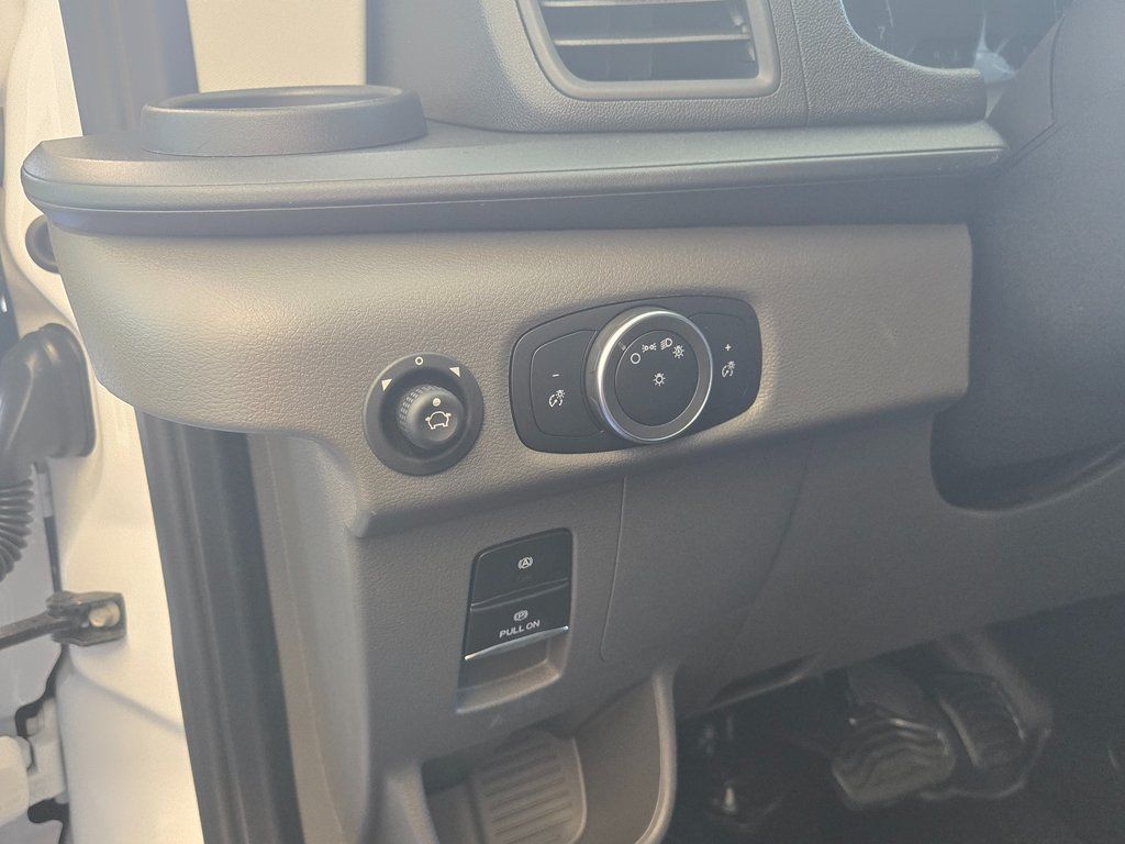 2025 Ford Transit Van Base - Photo 13