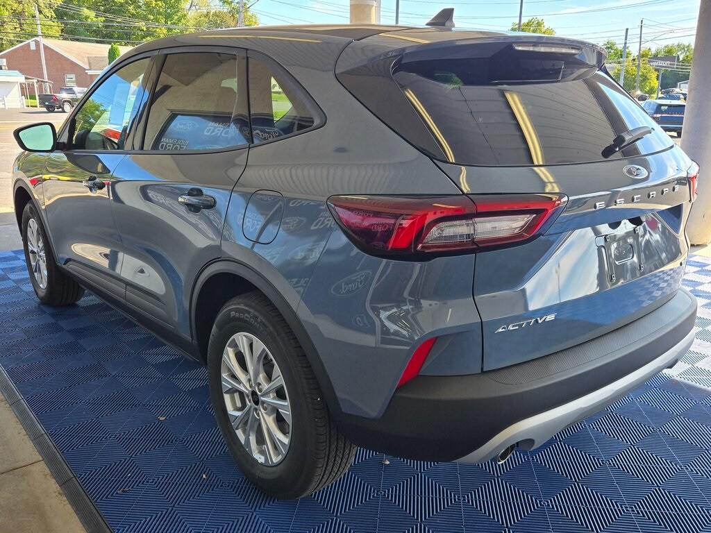 2025 Ford Escape Active photo 4