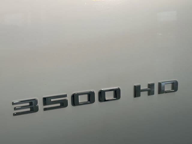 2024 Chevrolet Silverado 3500HD LT - Photo 19