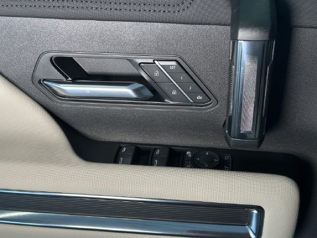 2026 GMC HUMMER EV 2X - Photo 13