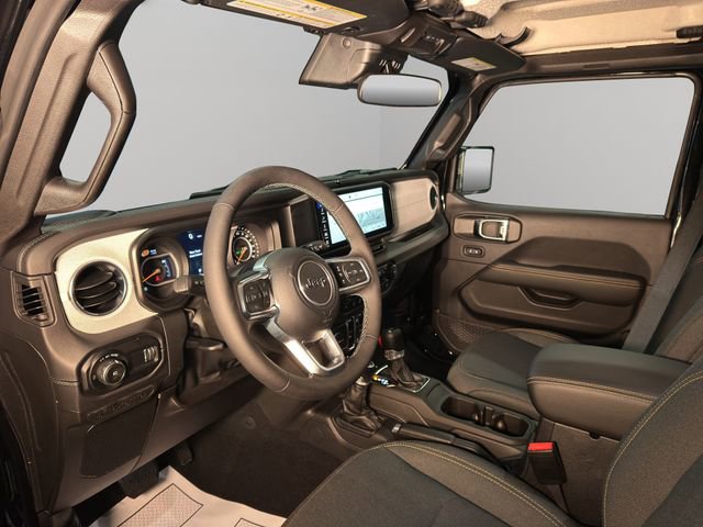 2025 Jeep Wrangler 4-Door Sahara - Photo 11