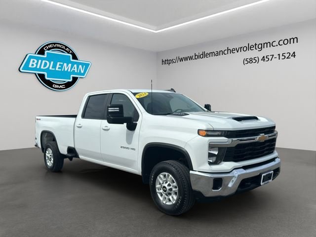 2024 Chevrolet Silverado HD LT 4WD Crew Cab Standard Box's photo