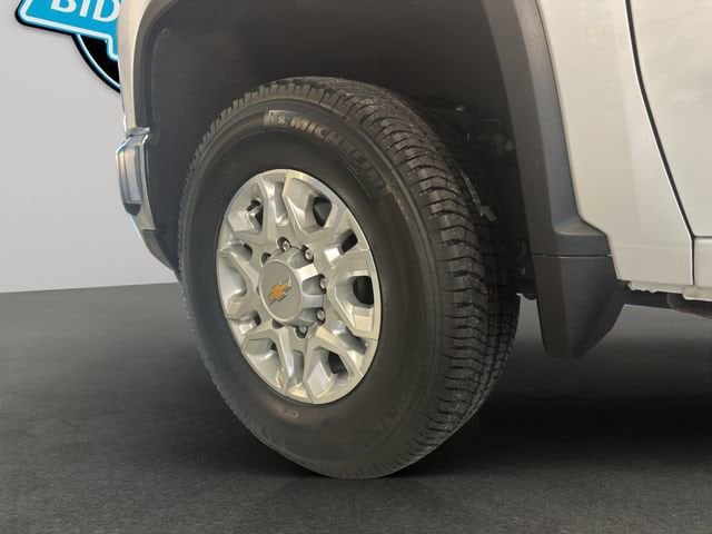2024 Chevrolet Silverado 3500HD LT - Photo 18