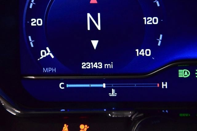 2025 Chevrolet Silverado 1500 LT - Photo 18