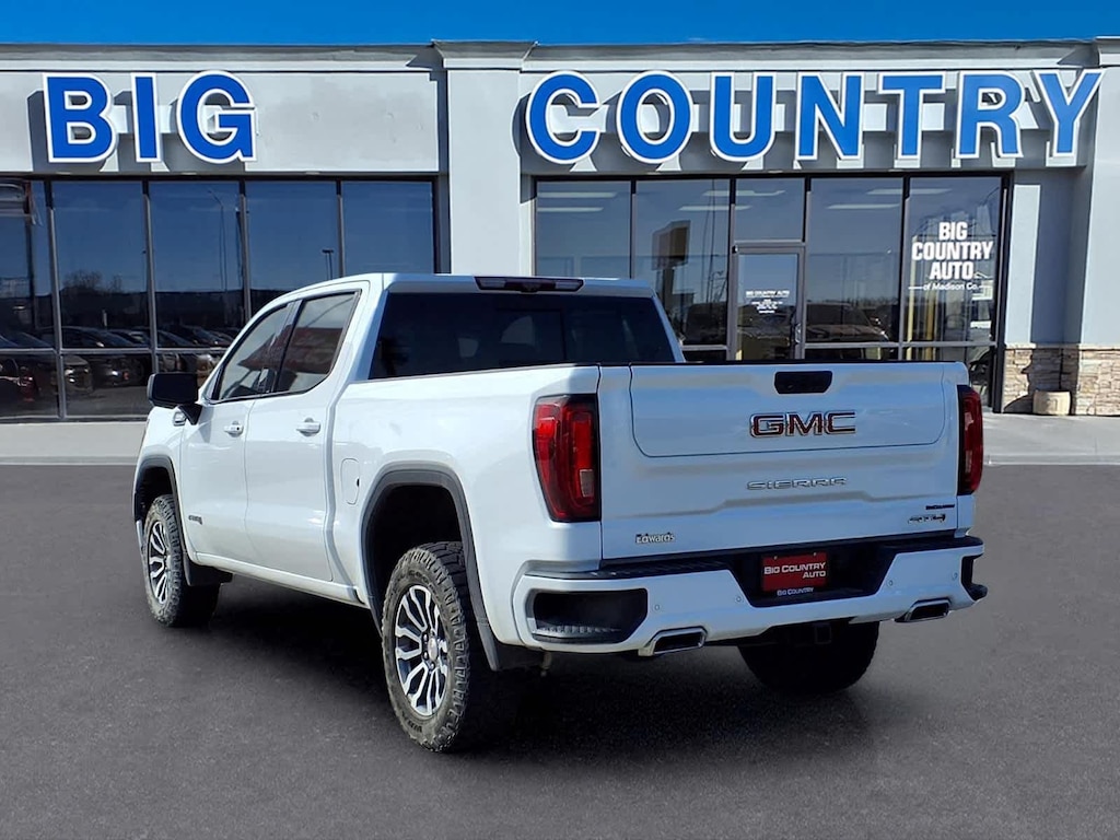 Used 2022 GMC Sierra 1500 AT4 Truck Crew Cab