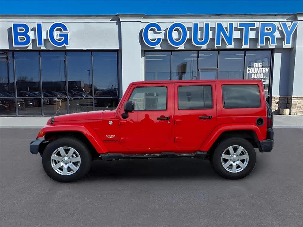 Used 2015 Jeep Wrangler Unlimited Sahara 4x4 SUV