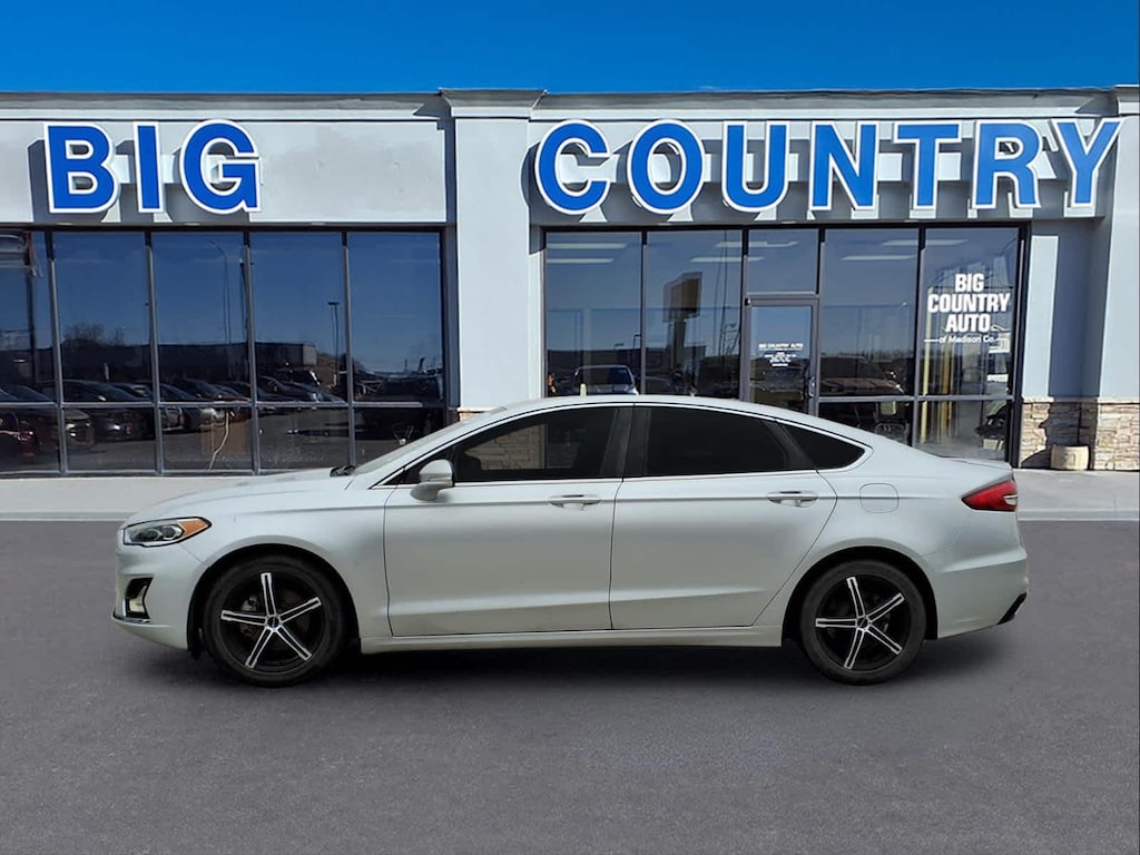 Used 2019 Ford Fusion Hybrid Titanium Sedan