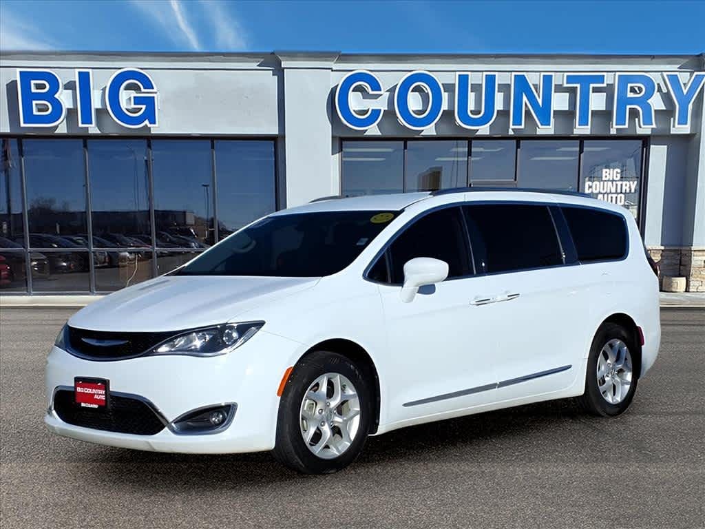 Used 2018 Chrysler Pacifica Touring L Van