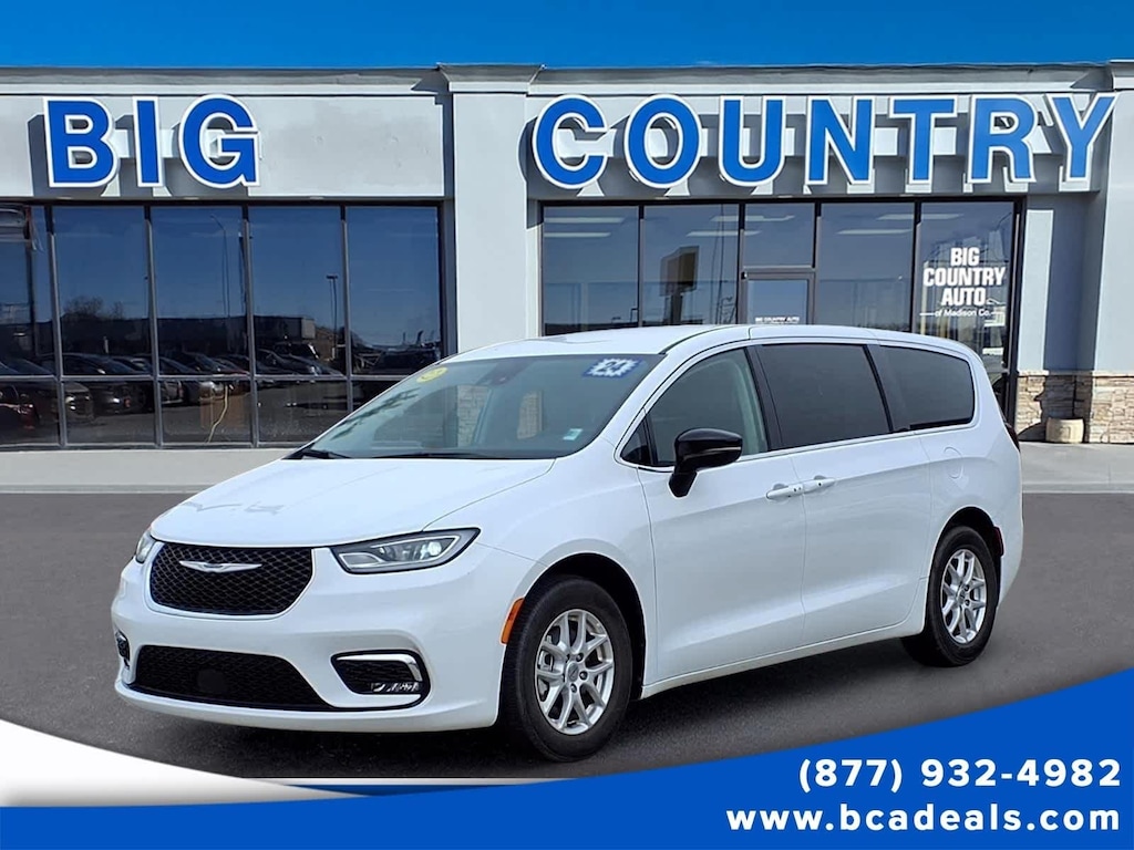 Used 2024 Chrysler Pacifica Touring L Van Passenger Van