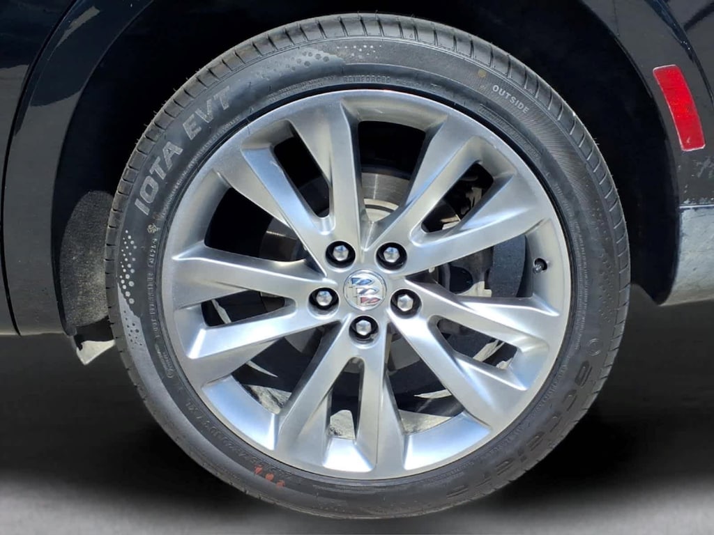 Used 2023 Buick Envision Avenir SUV