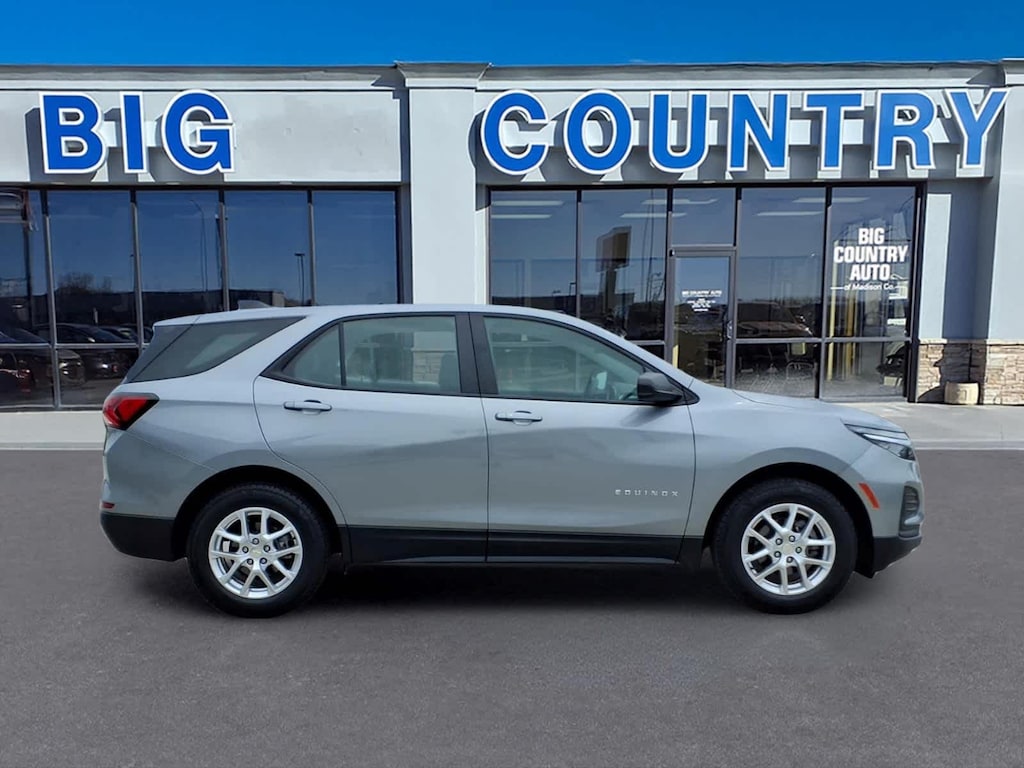 Used 2023 Chevrolet Equinox LS w/1FL SUV