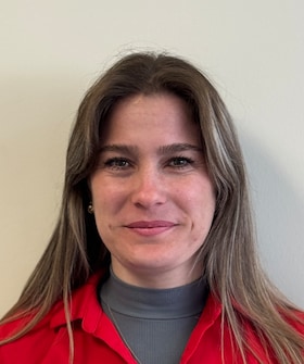 Staff member Yillian S. from ID_2d53487d3a6b