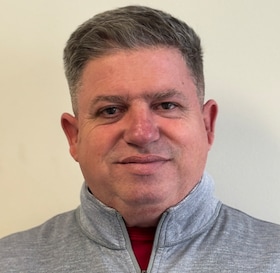 Staff member Pedro P. from ID_1725495ae705