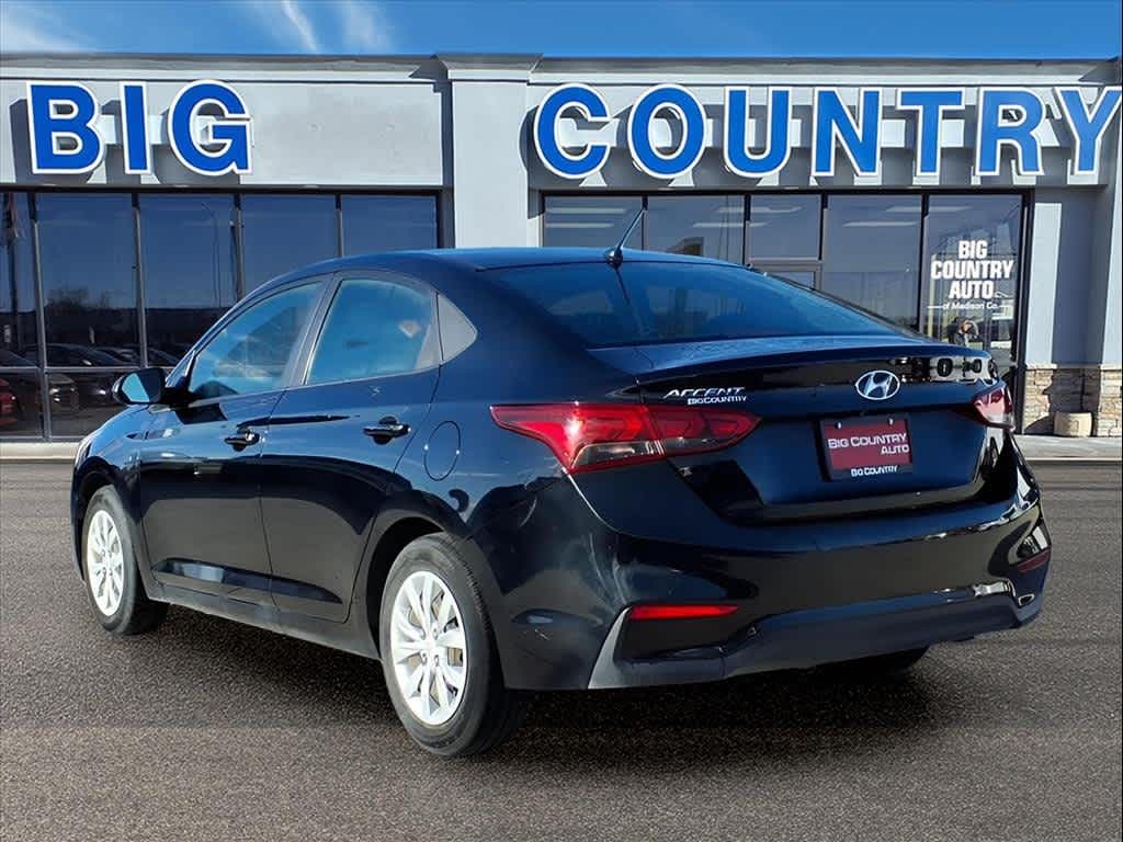 Used 2021 Hyundai Accent SE Sedan