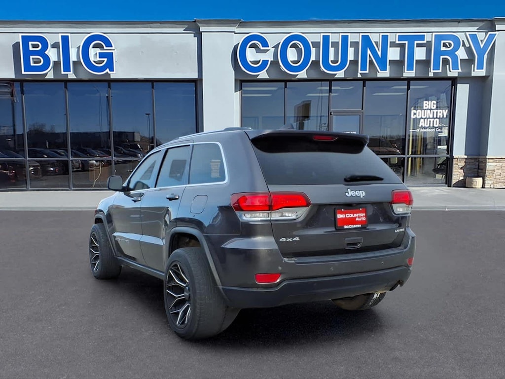 Used 2021 Jeep Grand Cherokee Laredo SUV