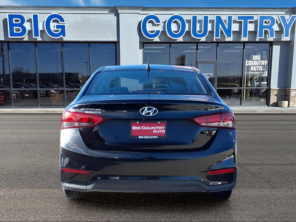Used 2021 Hyundai Accent SE Sedan