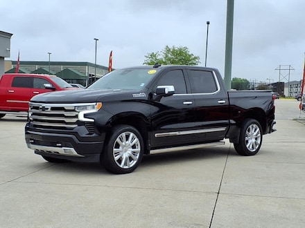 2022 Chevrolet Silverado 1500 High Country Truck Crew Cab