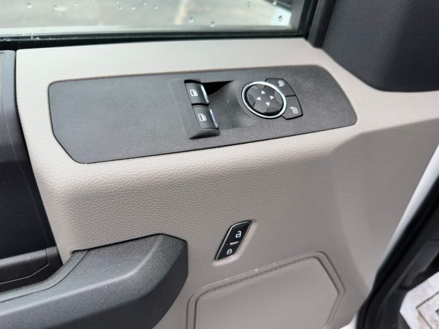 2022 Ford F-350 Super Duty XL - Photo 18