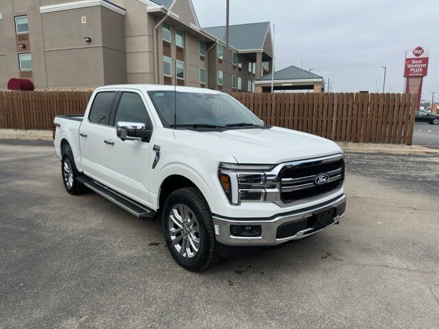2025 Ford F-150 Lariat photo 3