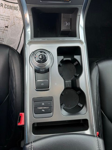 2024 Ford Edge Titanium - Photo 20