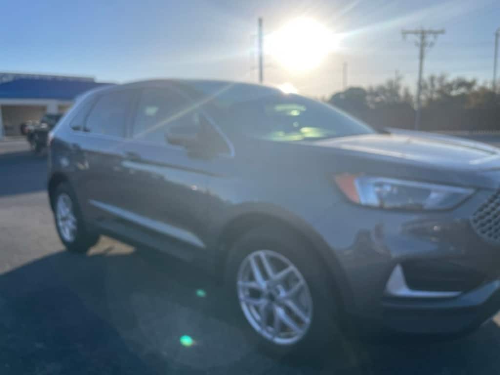 Used 2023 Ford Edge SEL SUV